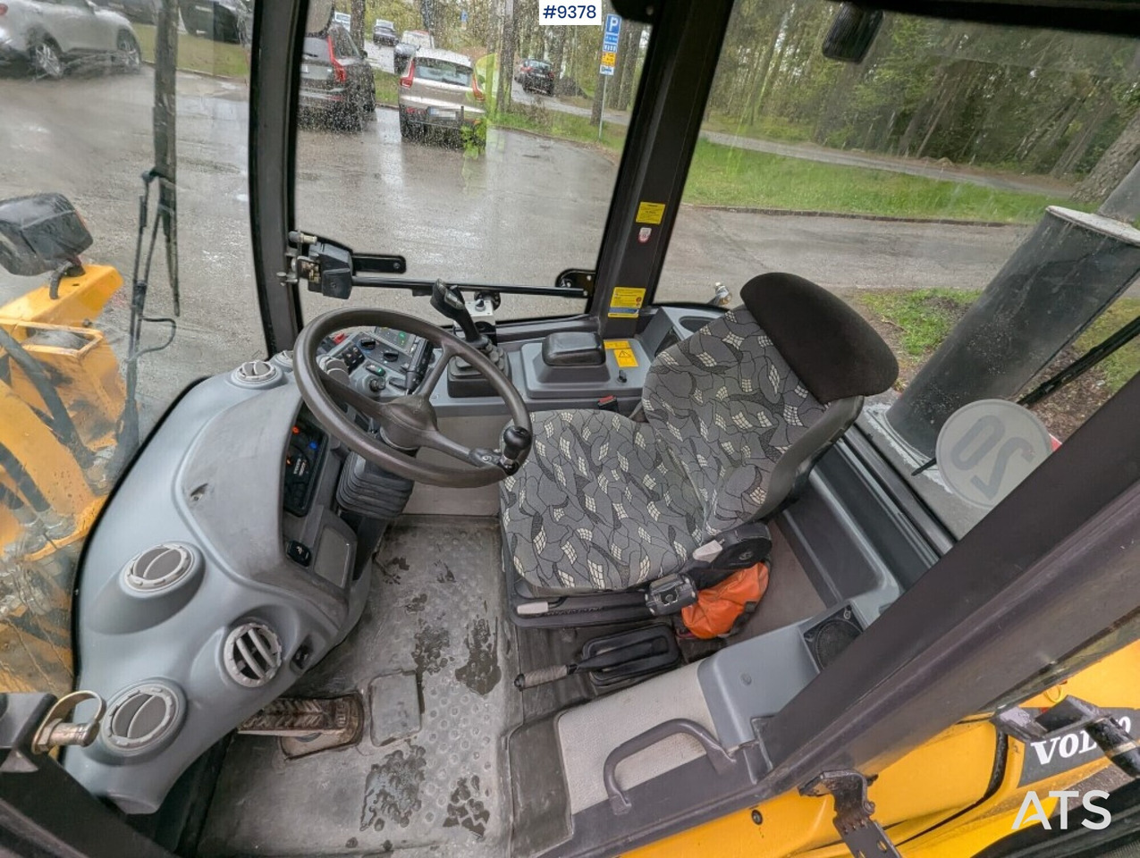 Wheel loader Volvo L25F with attachments (SEE VIDEO) - Ελαστιχοφόρος φορτωτής: φωτογραφία 5 Wheel loader Volvo L25F with attachments (SEE VIDEO) - Ελαστιχοφόρος φορτωτής: φωτογραφία 5