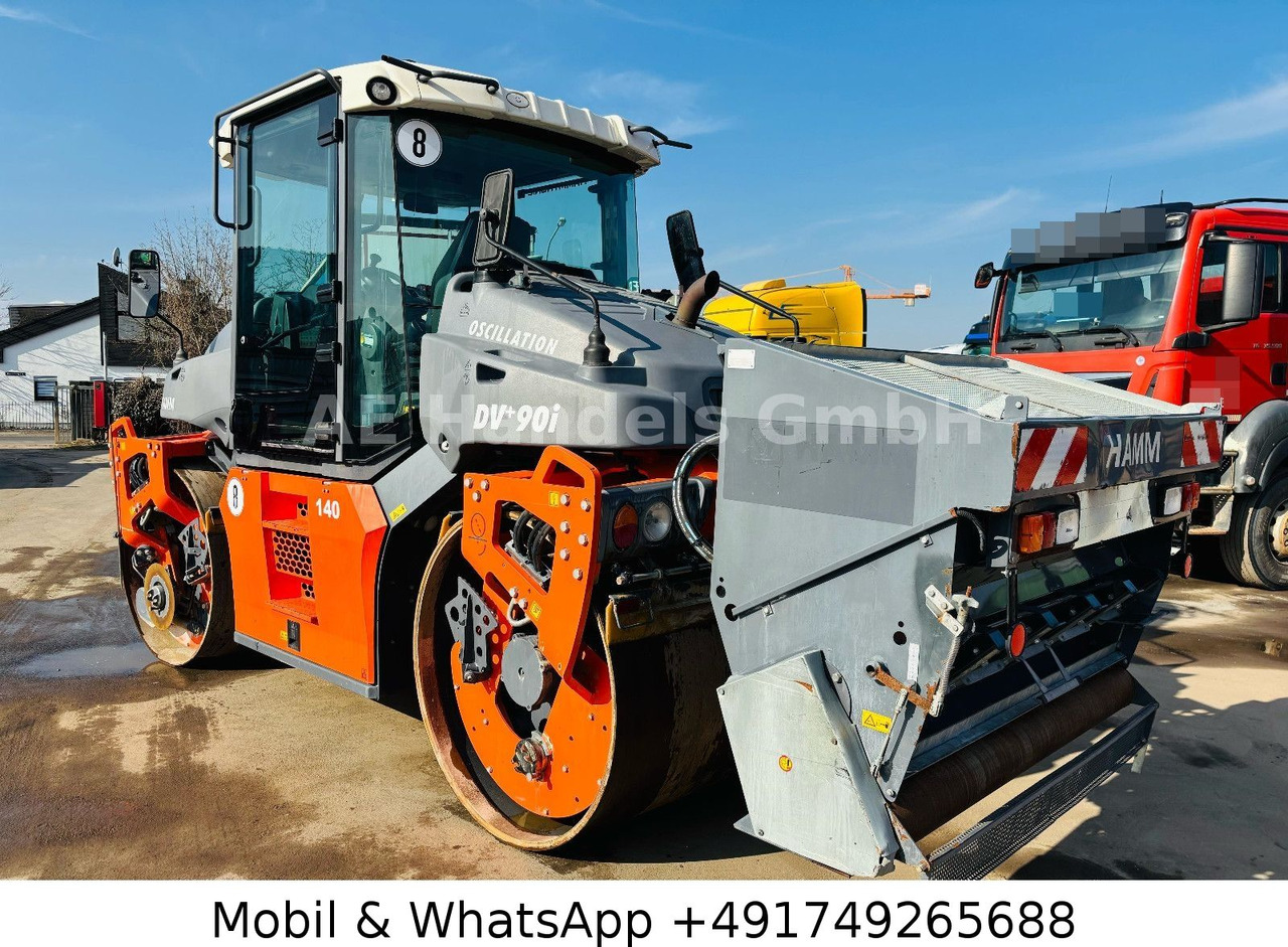 Hamm DV+ 90i VO-S Tandemwalze *Streuer/Schneider - Ασφαλτικός οδοστρωτήρας: φωτογραφία 1 Hamm DV+ 90i VO-S Tandemwalze *Streuer/Schneider - Ασφαλτικός οδοστρωτήρας: φωτογραφία 1