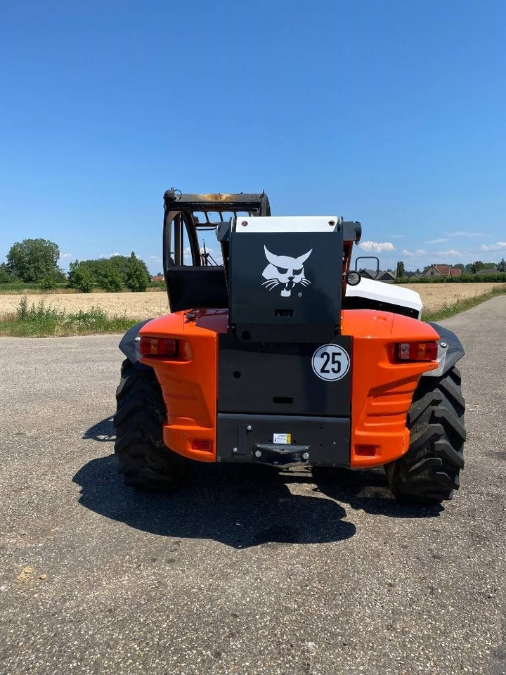 Bobcat T41.140SLPRB 1er Main Origine Française endommagé - Τηλεσκοπικός φορτωτής: φωτογραφία 5 Bobcat T41.140SLPRB 1er Main Origine Française endommagé - Τηλεσκοπικός φορτωτής: φωτογραφία 5