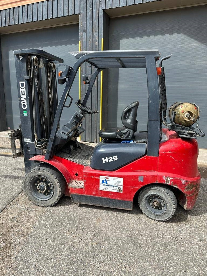 DEMO DM-H 25 VGT - Υγραεριοκίνητο περονοφόρο: φωτογραφία 1 DEMO DM-H 25 VGT - Υγραεριοκίνητο περονοφόρο: φωτογραφία 1