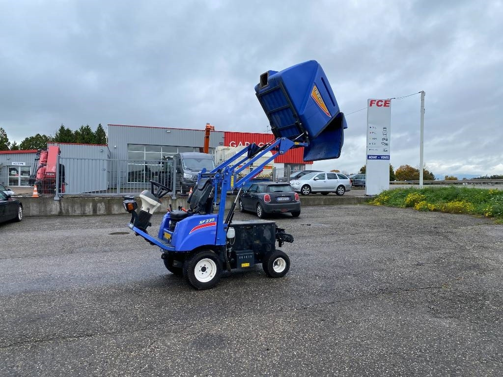 Iseki SF 235F 1er Main endommagée - Χορτοκοπτικό: φωτογραφία 3 Iseki SF 235F 1er Main endommagée - Χορτοκοπτικό: φωτογραφία 3