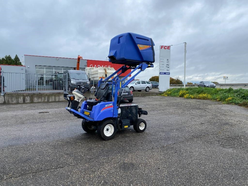 Iseki SF 235F 1er Main endommagée - Χλοοκοπτικό: φωτογραφία 2 Iseki SF 235F 1er Main endommagée - Χλοοκοπτικό: φωτογραφία 2