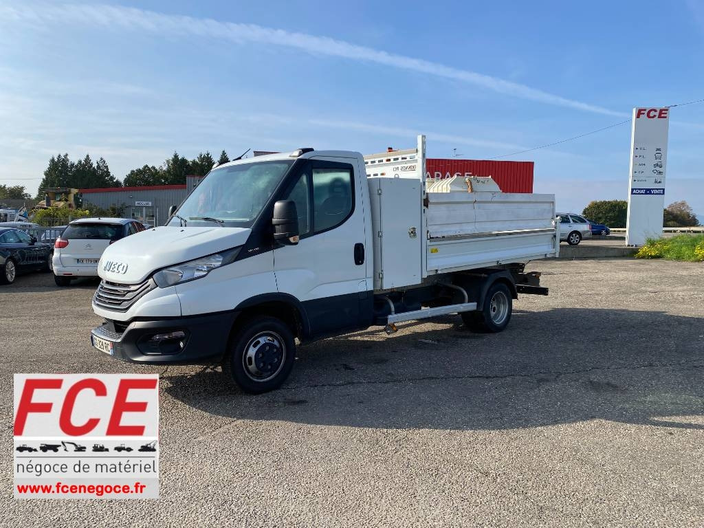 Iveco DAILY 35-180/35C18 3.0-180 M/Jet endommagé - Μικρό φορτηγό με καρότσα: φωτογραφία 1 Iveco DAILY 35-180/35C18 3.0-180 M/Jet endommagé - Μικρό φορτηγό με καρότσα: φωτογραφία 1