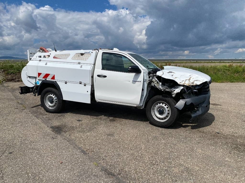 Toyota HILUX 2.4 D4D /MINIMAX COMBINE LONGWAY endommagé - Όχημα εκκένωσης βόθρων: φωτογραφία 3 Toyota HILUX 2.4 D4D /MINIMAX COMBINE LONGWAY endommagé - Όχημα εκκένωσης βόθρων: φωτογραφία 3