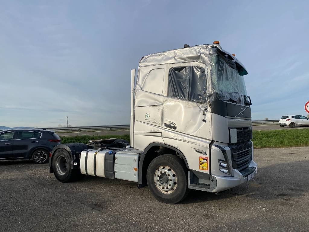 Volvo FH 460 / I-Save 1er Main endommagé - Τράκτορας: φωτογραφία 3 Volvo FH 460 / I-Save 1er Main endommagé - Τράκτορας: φωτογραφία 3