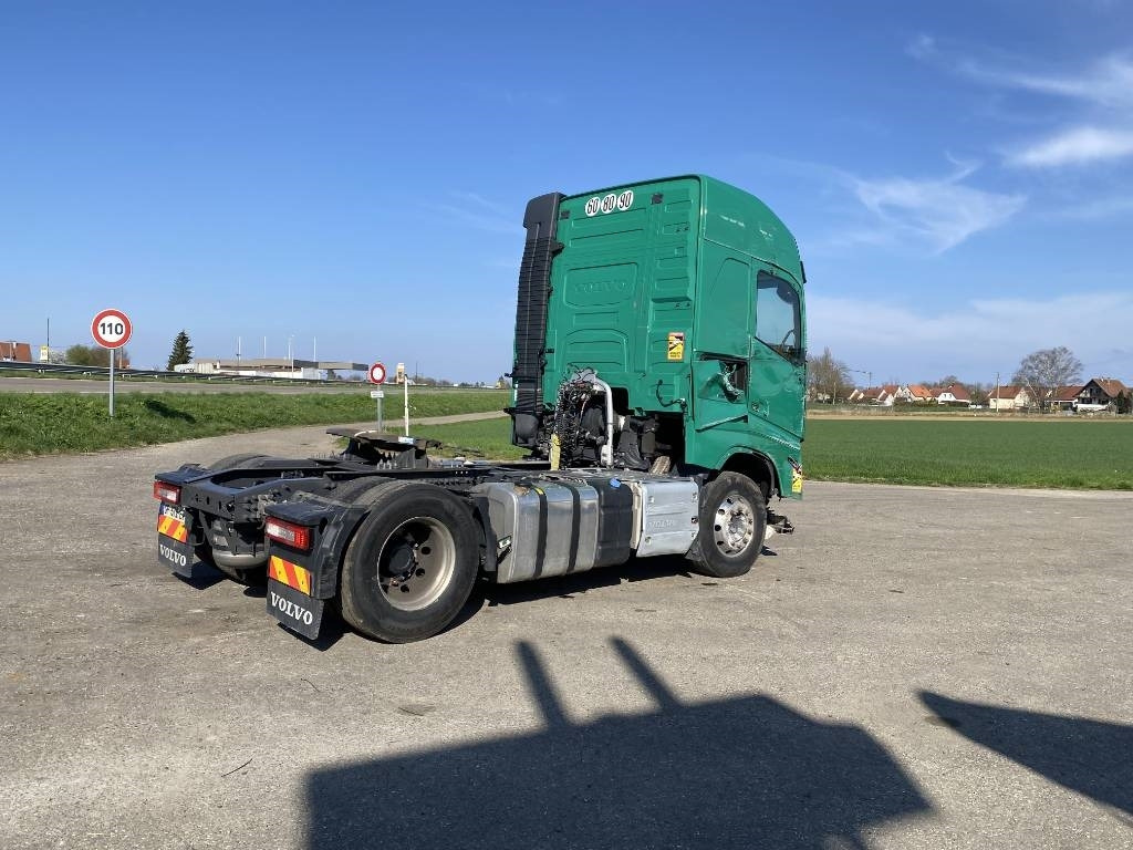 Volvo FH 500 I-save GLOBETROTTER 1er Main endommagé - Τράκτορας: φωτογραφία 4 Volvo FH 500 I-save GLOBETROTTER 1er Main endommagé - Τράκτορας: φωτογραφία 4