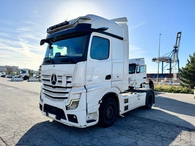 Mercedes ACTROS 1851 - Τράκτορας: φωτογραφία 1 Mercedes ACTROS 1851 - Τράκτορας: φωτογραφία 1