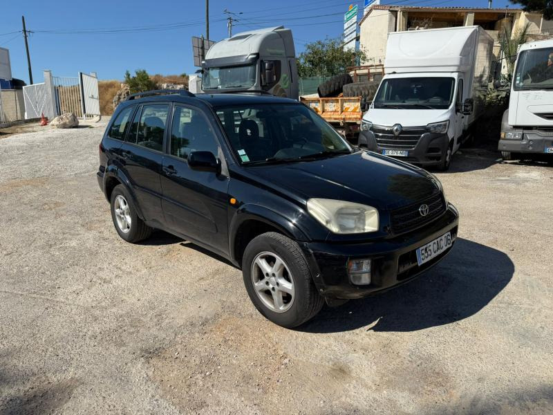 Toyota Rav 4 - Hatchback: φωτογραφία 1 Toyota Rav 4 - Hatchback: φωτογραφία 1