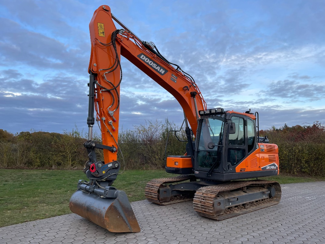 Doosan DX140LC-7 - Ερπυστριοφόρος εκσκαφέας: φωτογραφία 1 Doosan DX140LC-7 - Ερπυστριοφόρος εκσκαφέας: φωτογραφία 1