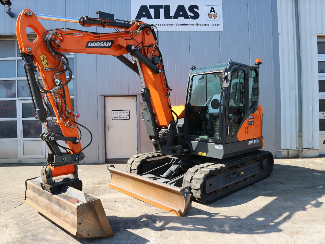 Doosan DX85R-7 - Μίνι εκσκαφέας: φωτογραφία 1 Doosan DX85R-7 - Μίνι εκσκαφέας: φωτογραφία 1
