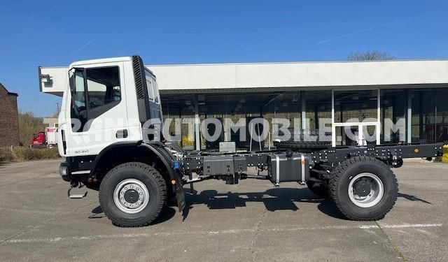 Iveco Eurocargo ML150E24WS 5.9L TURBO DIESEL 4x4 EURO3 CHASSIS CAB - EXPORT OUT EU - Φορτηγό σασί: φωτογραφία 5 Iveco Eurocargo ML150E24WS 5.9L TURBO DIESEL 4x4 EURO3 CHASSIS CAB - EXPORT OUT EU - Φορτηγό σασί: φωτογραφία 5