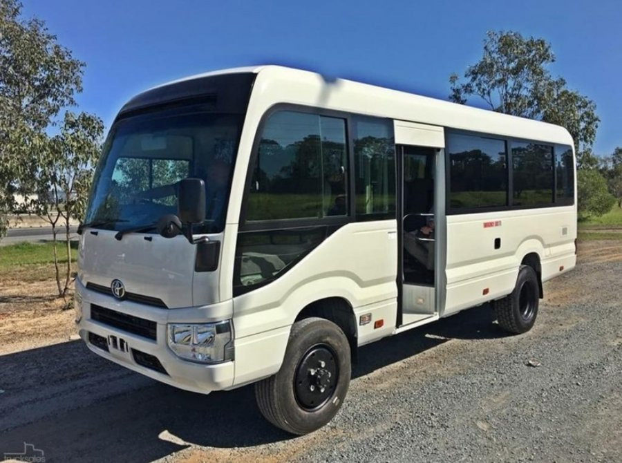 Toyota Coaster 23 SEATS 4x4 4.2L Diesel Manual - Προαστιακό λεωφορείο: φωτογραφία 1 Toyota Coaster 23 SEATS 4x4 4.2L Diesel Manual - Προαστιακό λεωφορείο: φωτογραφία 1