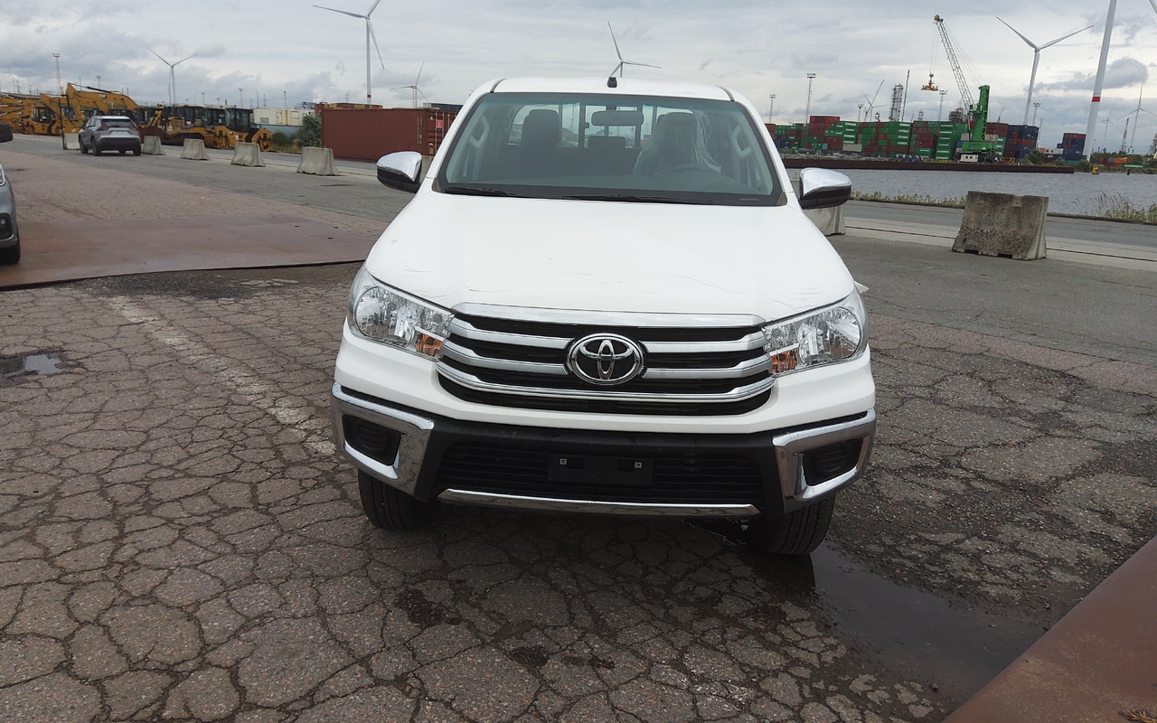 Toyota Hilux / Revo Pick-up double cabin pack security 2.4L Turbo Diesel Manual - Ημιφορτηγό: φωτογραφία 2 Toyota Hilux / Revo Pick-up double cabin pack security 2.4L Turbo Diesel Manual - Ημιφορτηγό: φωτογραφία 2