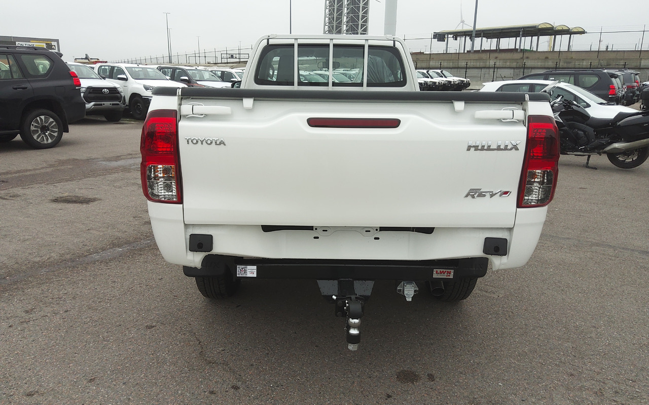 Toyota Hilux / Revo RHD Pick-up single Cab 2.8L Diesel Manual - Ημιφορτηγό: φωτογραφία 5 Toyota Hilux / Revo RHD Pick-up single Cab 2.8L Diesel Manual - Ημιφορτηγό: φωτογραφία 5
