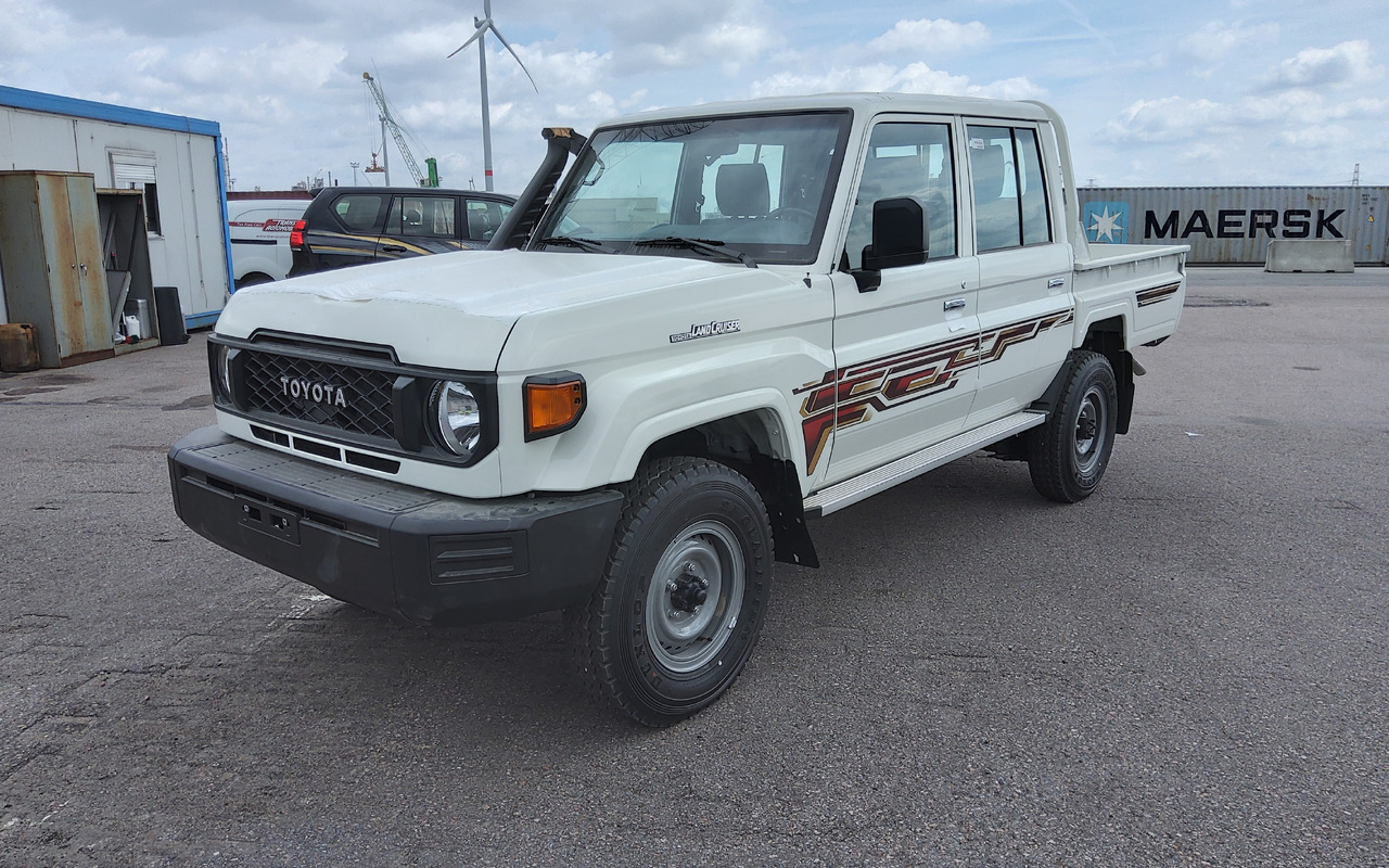 Toyota Toyota Land cruiser 79 grj double cabin 4.0L Petrol Manual 5 SEATS/PLACES - Ημιφορτηγό: φωτογραφία 1 Toyota Toyota Land cruiser 79 grj double cabin 4.0L Petrol Manual 5 SEATS/PLACES - Ημιφορτηγό: φωτογραφία 1