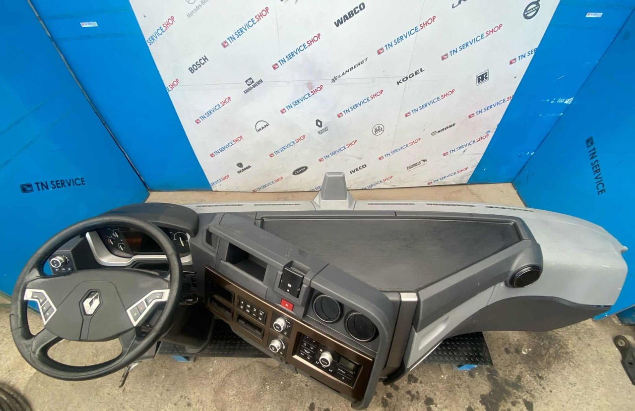 Cruscotto Renault T520 - Καμπίνα και εσωτερικό: φωτογραφία 2 Cruscotto Renault T520 - Καμπίνα και εσωτερικό: φωτογραφία 2