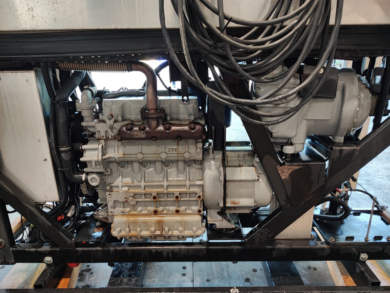 Motore Frigo Carrier Vector 1550 - Ψυγείο: φωτογραφία 3 Motore Frigo Carrier Vector 1550 - Ψυγείο: φωτογραφία 3