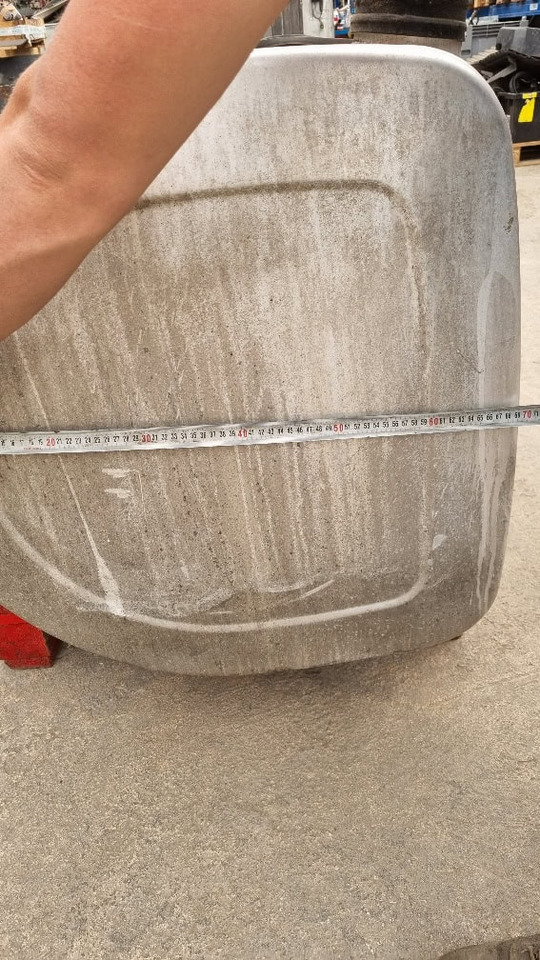 Serbatoio Volvo 570 lt - Ρεζερβουάρ καυσίμου για Φορτηγό: φωτογραφία 4 Serbatoio Volvo 570 lt - Ρεζερβουάρ καυσίμου για Φορτηγό: φωτογραφία 4