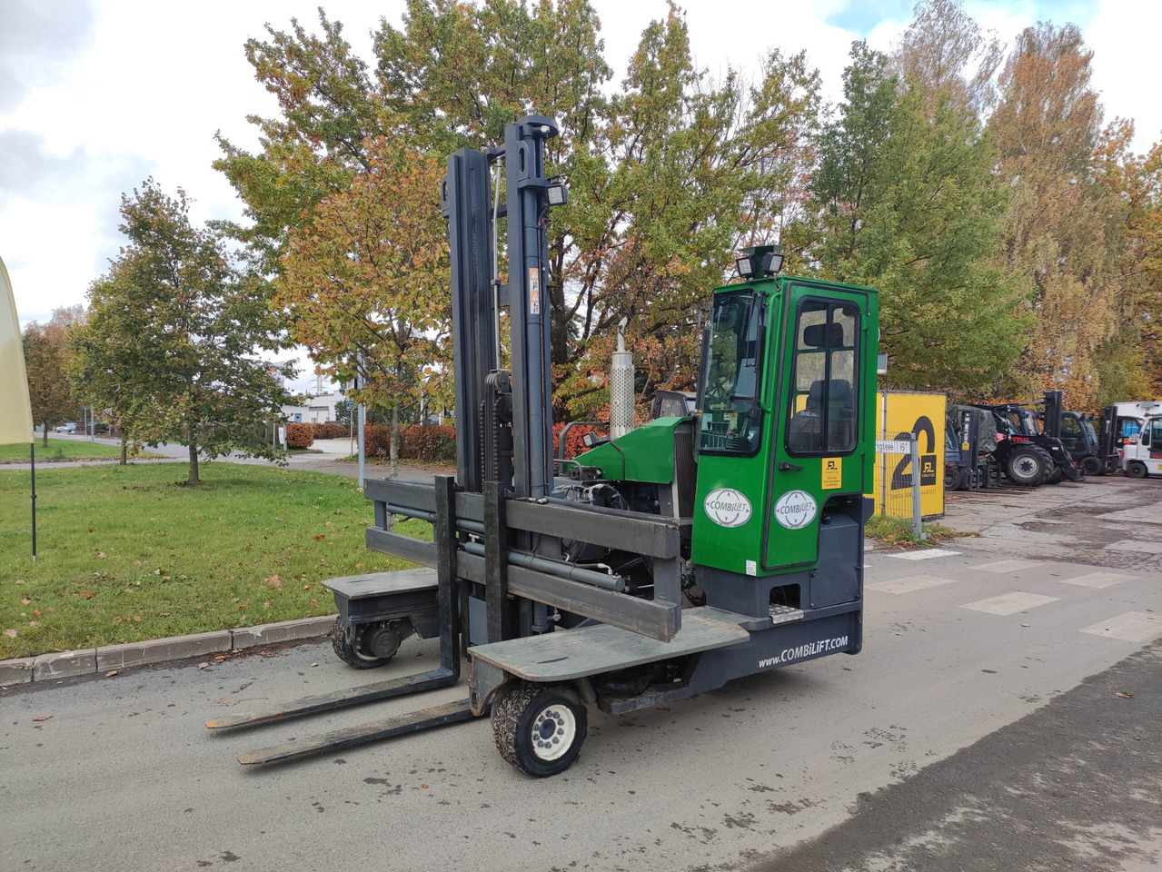 Combilift C4500 - Πετρελαιοκίνητο περονοφόρο: φωτογραφία 1 Combilift C4500 - Πετρελαιοκίνητο περονοφόρο: φωτογραφία 1
