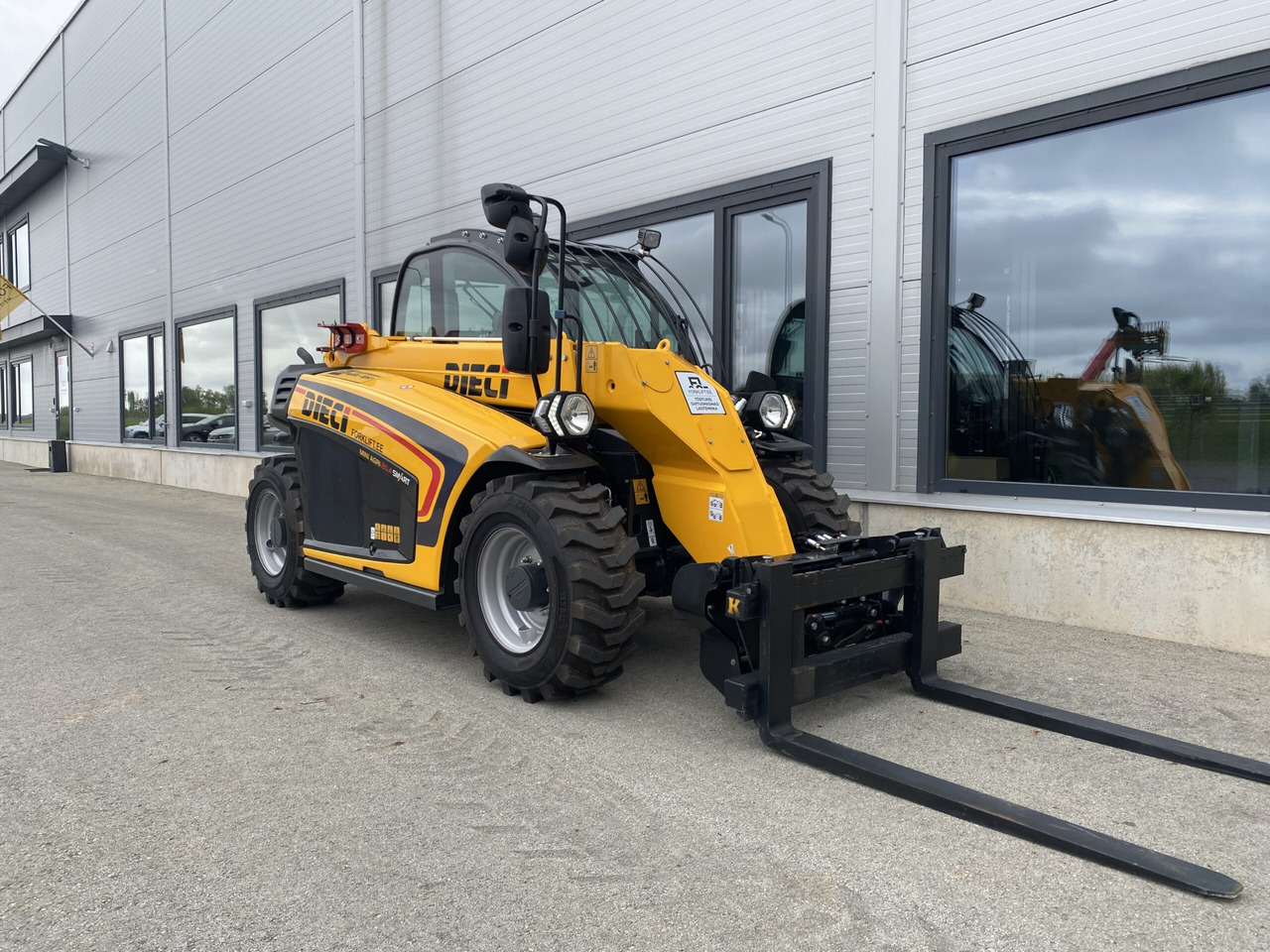 Dieci Mini Agri 20.4 SMART 37 kW - Τηλεσκοπικός φορτωτής: φωτογραφία 3 Dieci Mini Agri 20.4 SMART 37 kW - Τηλεσκοπικός φορτωτής: φωτογραφία 3