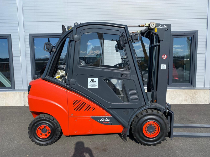 Linde H30T-02 EVO - Υγραεριοκίνητο περονοφόρο: φωτογραφία 5 Linde H30T-02 EVO - Υγραεριοκίνητο περονοφόρο: φωτογραφία 5
