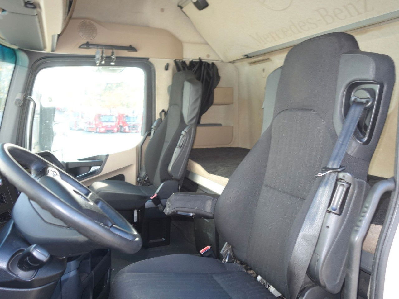 Mercedes-Benz Actros 1845 LS, Standard, Standklimaanlage - Τράκτορας: φωτογραφία 5 Mercedes-Benz Actros 1845 LS, Standard, Standklimaanlage - Τράκτορας: φωτογραφία 5