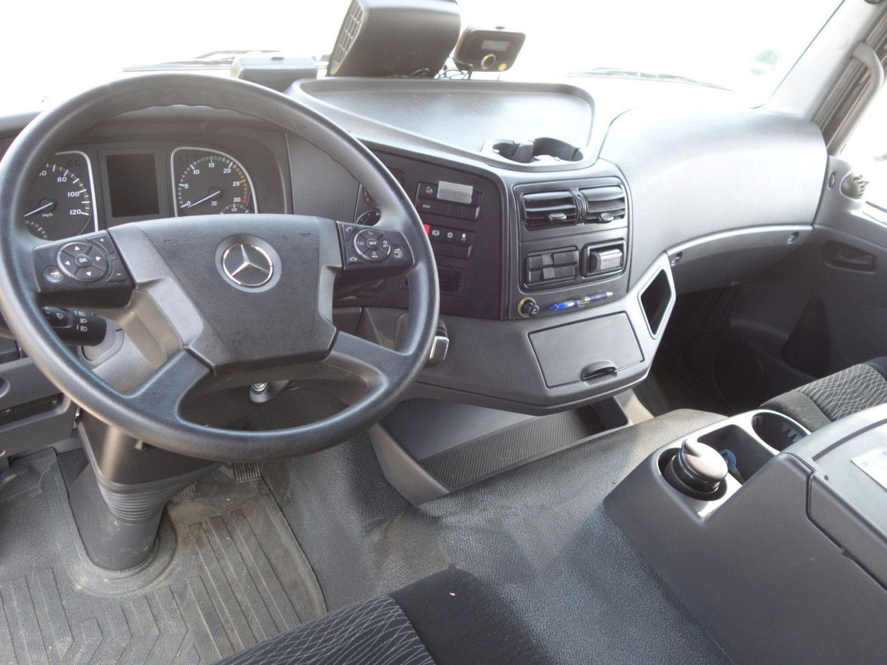 Φορτηγό αυτοκινητάμαξα Mercedes-Benz Atego 1530 mit Anhänger für 7 PKW: φωτογραφία 20