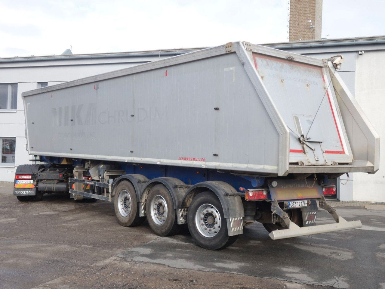 Schwarzmüller SK KIS 3/E , 50 cm3, SAF, Liftachse - Επικαθήμενο ανατρεπόμενο: φωτογραφία 4 Schwarzmüller SK KIS 3/E , 50 cm3, SAF, Liftachse - Επικαθήμενο ανατρεπόμενο: φωτογραφία 4