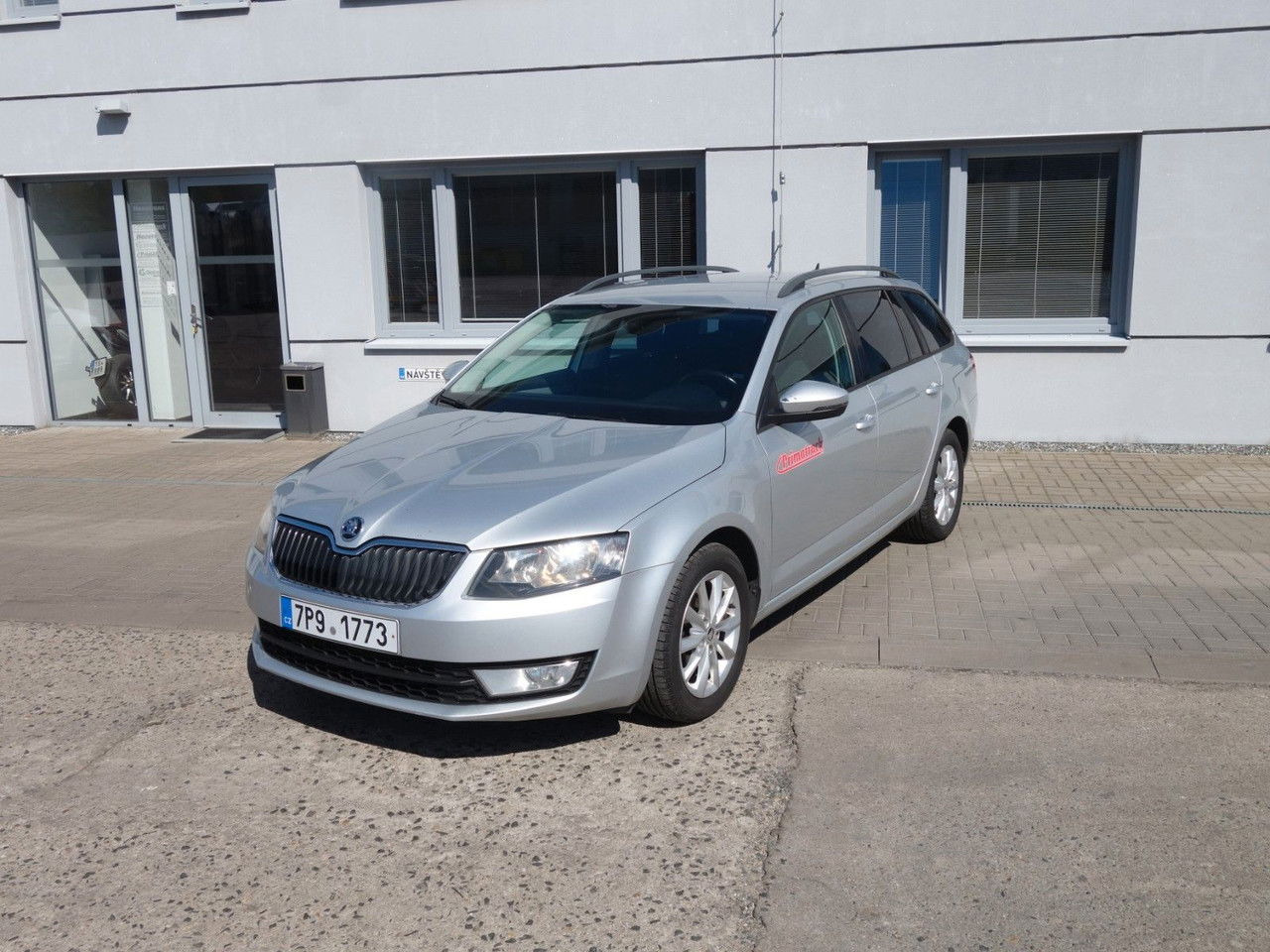 Škoda Octavia Combi Ambition 1,6 TDI, DSG, Navi, Clima - Station wagon: φωτογραφία 1 Škoda Octavia Combi Ambition 1,6 TDI, DSG, Navi, Clima - Station wagon: φωτογραφία 1