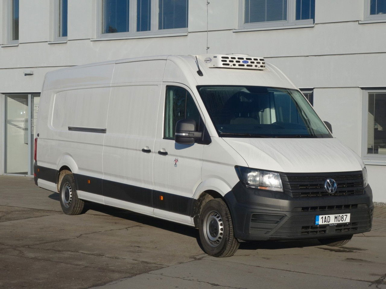 Volkswagen Crafter 2,0TDI Kühlkasten 35 Lang plus Hoch - Επαγγελματικό αυτοκίνητο ψυγείο: φωτογραφία 2 Volkswagen Crafter 2,0TDI Kühlkasten 35 Lang plus Hoch - Επαγγελματικό αυτοκίνητο ψυγείο: φωτογραφία 2