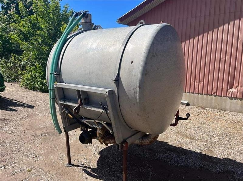 Linde 3 Ton - Ρεζερβουάρ: φωτογραφία 1 Linde 3 Ton - Ρεζερβουάρ: φωτογραφία 1