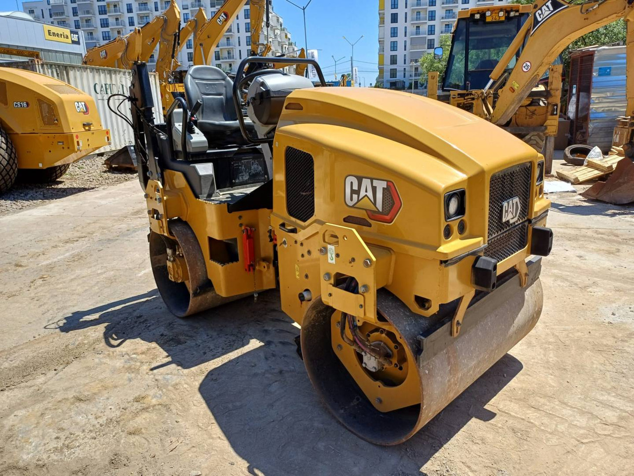 CAT CB2.7-03GC - Μικρος ασφαλτικός οδοστρωτήρας: φωτογραφία 2 CAT CB2.7-03GC - Μικρος ασφαλτικός οδοστρωτήρας: φωτογραφία 2