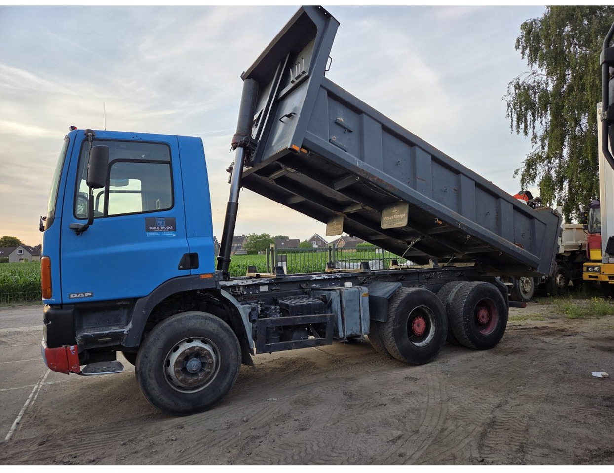 DAF 85 400 ATI 6x4 Tipper - Φορτηγό ανατρεπόμενο: φωτογραφία 3 DAF 85 400 ATI 6x4 Tipper - Φορτηγό ανατρεπόμενο: φωτογραφία 3