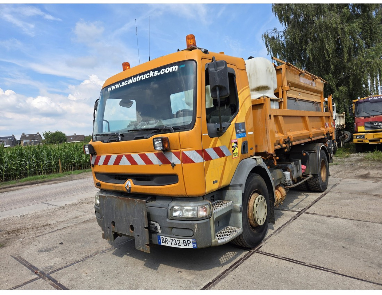 Renault Premium 300 4x2 Tipper Gritter Manual Gearbox Mechanical pump Pomp - Φορτηγό ανατρεπόμενο: φωτογραφία 1 Renault Premium 300 4x2 Tipper Gritter Manual Gearbox Mechanical pump Pomp - Φορτηγό ανατρεπόμενο: φωτογραφία 1