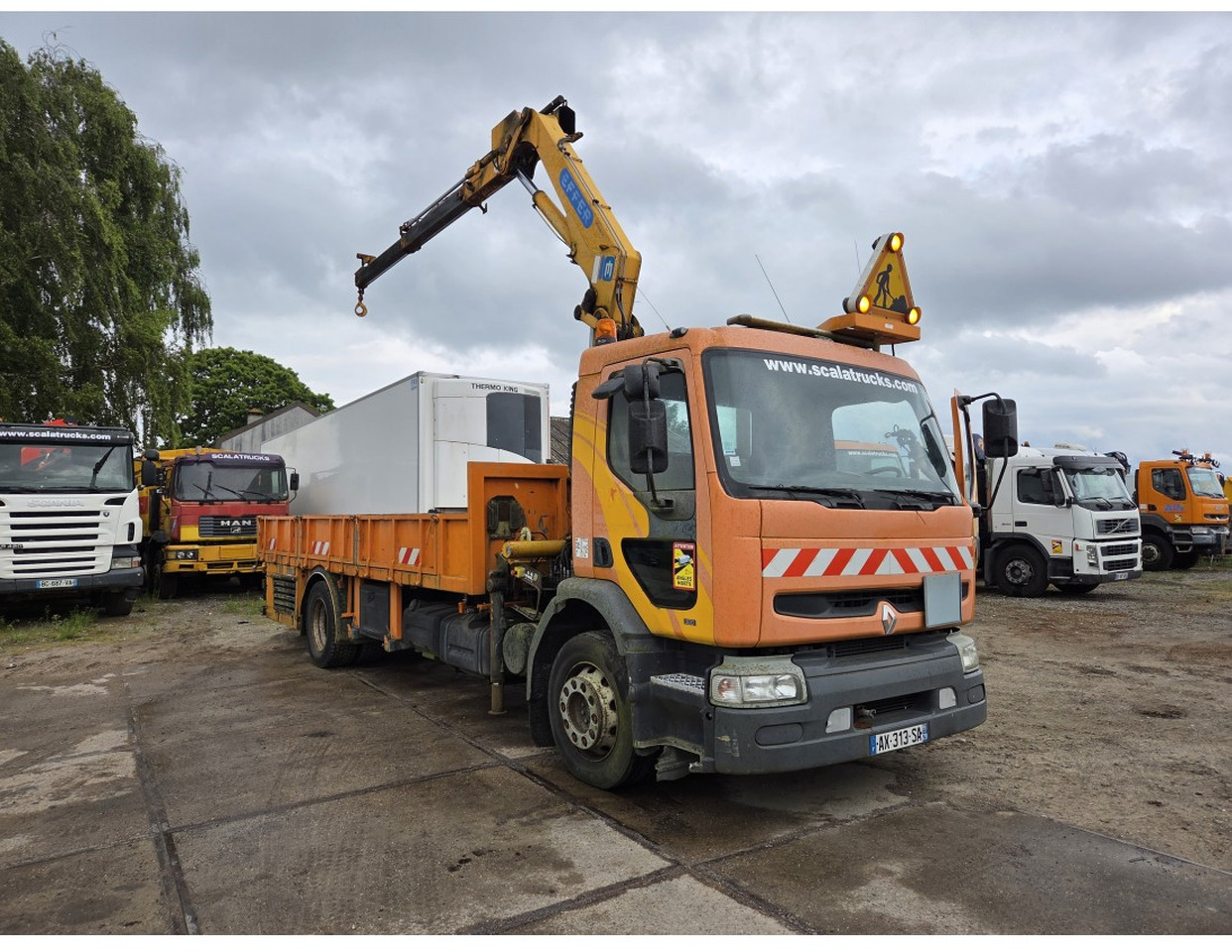 Renault Premium 300 MECHANICAL PUMP OPEN BOX COMPRESSOR CRANE EFFER 140/2S - Φορτηγό με ανοιχτή καρότσα, Φορτηγό με γερανό: φωτογραφία 5 Renault Premium 300 MECHANICAL PUMP OPEN BOX COMPRESSOR CRANE EFFER 140/2S - Φορτηγό με ανοιχτή καρότσα, Φορτηγό με γερανό: φωτογραφία 5