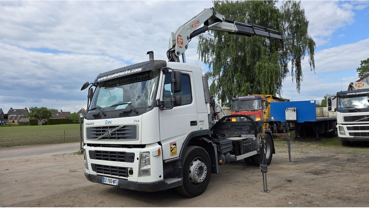 VOLVO FM 360 4X2 EURO 3 TRACTOR UNIT CRANE PM 20T MANUAL GEARBOX - Τράκτορας: φωτογραφία 1 VOLVO FM 360 4X2 EURO 3 TRACTOR UNIT CRANE PM 20T MANUAL GEARBOX - Τράκτορας: φωτογραφία 1