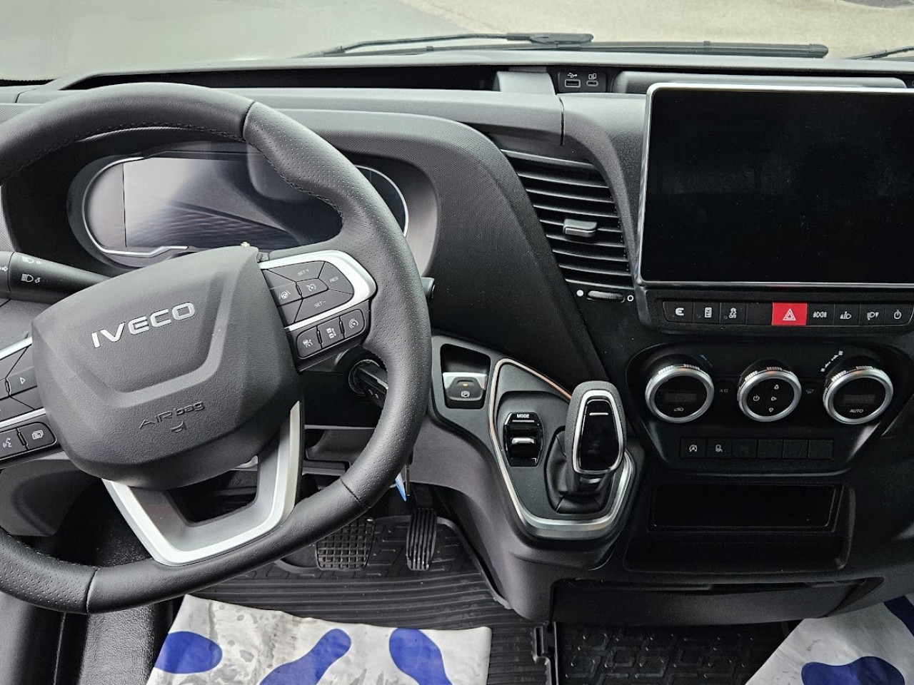 IVECO Daily 35S14A8 - Βαν: φωτογραφία 5 IVECO Daily 35S14A8 - Βαν: φωτογραφία 5