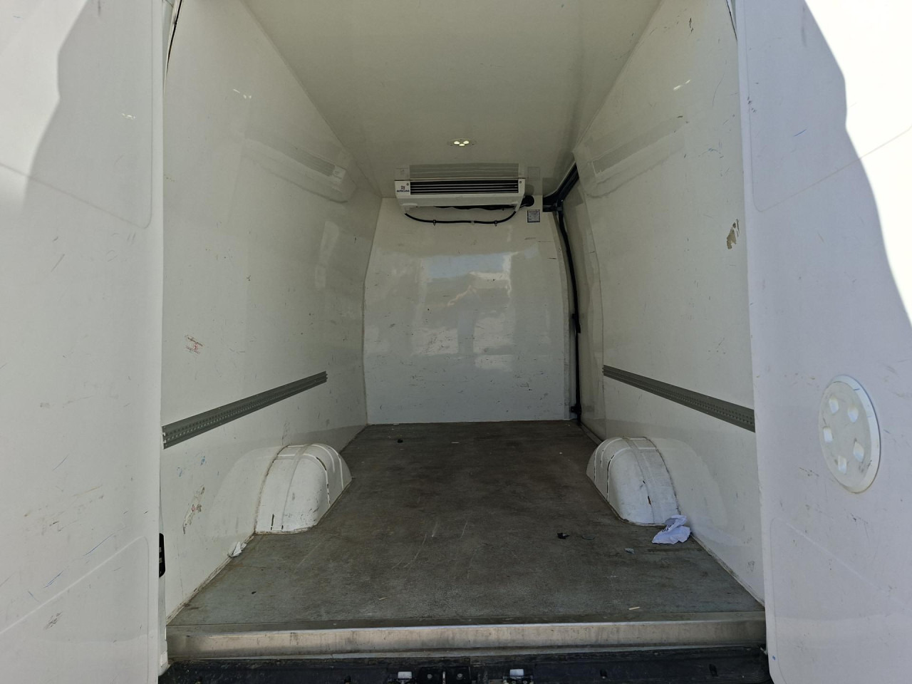 IVECO Daily 35S14V - Επαγγελματικό αυτοκίνητο ψυγείο: φωτογραφία 5 IVECO Daily 35S14V - Επαγγελματικό αυτοκίνητο ψυγείο: φωτογραφία 5