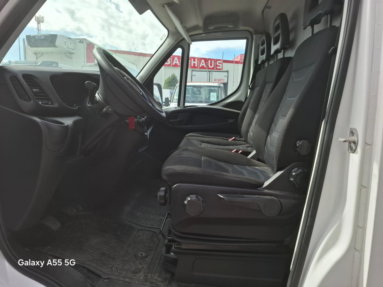 IVECO Daily 35S16V - Επιβατικό βαν: φωτογραφία 4 IVECO Daily 35S16V - Επιβατικό βαν: φωτογραφία 4