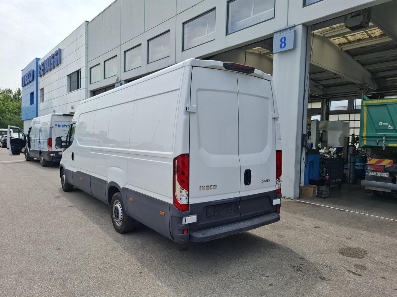 IVECO Daily 35S16V - Επιβατικό βαν: φωτογραφία 3 IVECO Daily 35S16V - Επιβατικό βαν: φωτογραφία 3