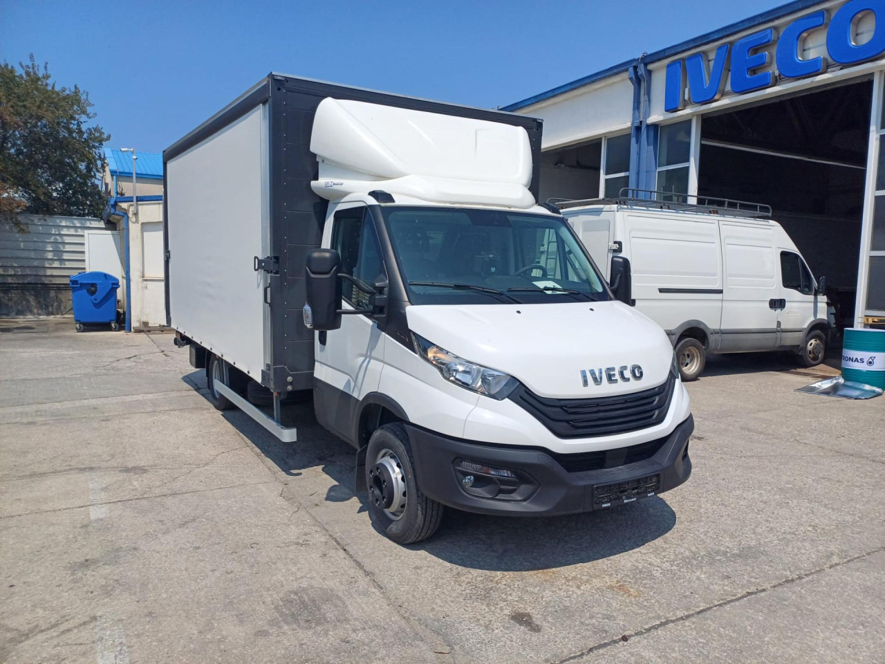 IVECO Daily 70C18H - Επαγγελματικό αυτοκίνητο με μουσαμά: φωτογραφία 4 IVECO Daily 70C18H - Επαγγελματικό αυτοκίνητο με μουσαμά: φωτογραφία 4