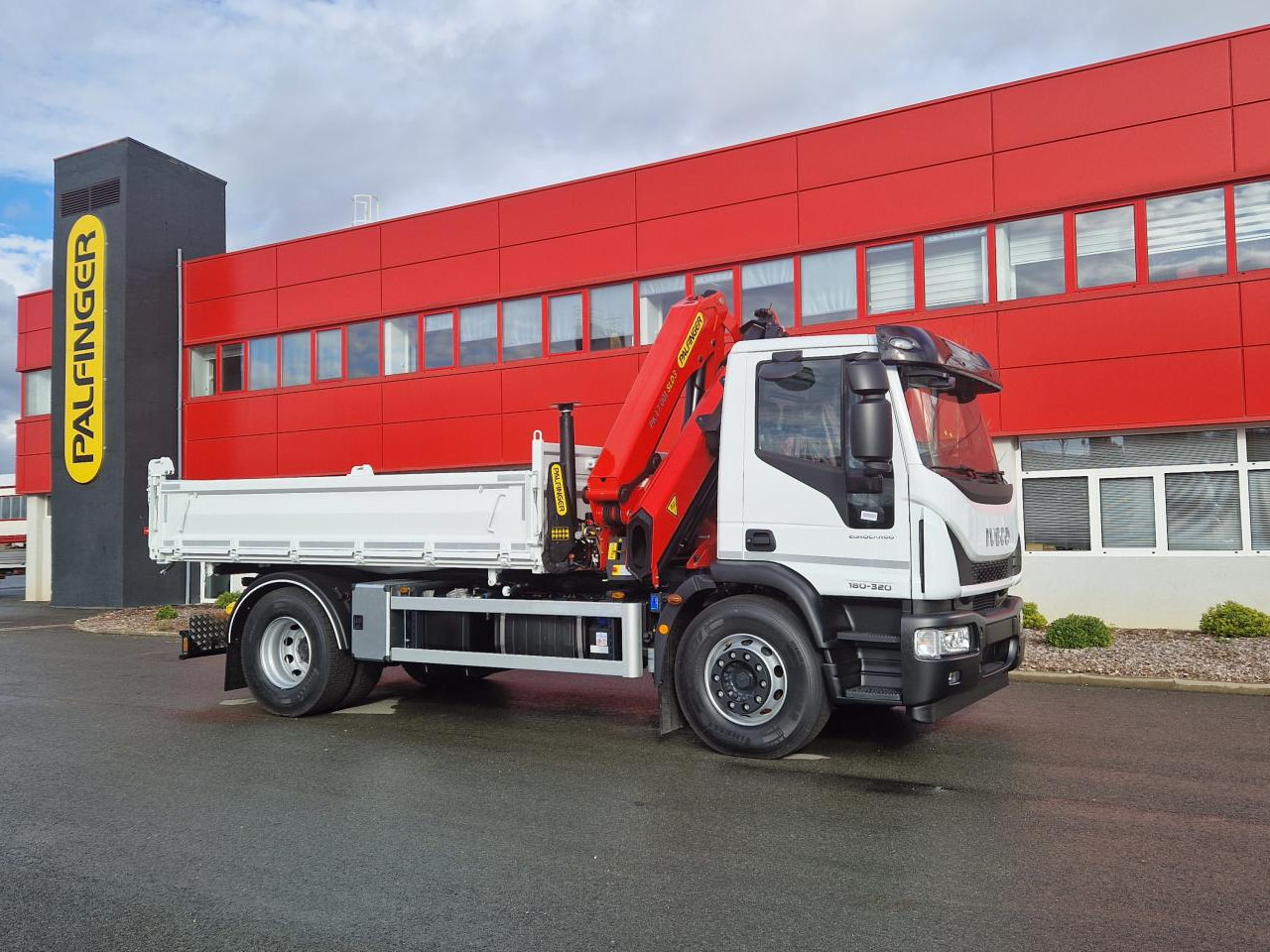 IVECO Eurocargo ML180E32 - Φορτηγό ανατρεπόμενο: φωτογραφία 2 IVECO Eurocargo ML180E32 - Φορτηγό ανατρεπόμενο: φωτογραφία 2