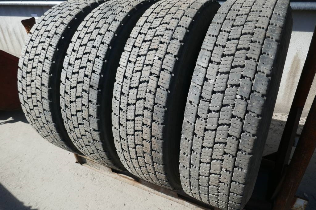 Bridgestone 315/80 R22,5 - Ελαστικό για Φορτηγό: φωτογραφία 1 Bridgestone 315/80 R22,5 - Ελαστικό για Φορτηγό: φωτογραφία 1