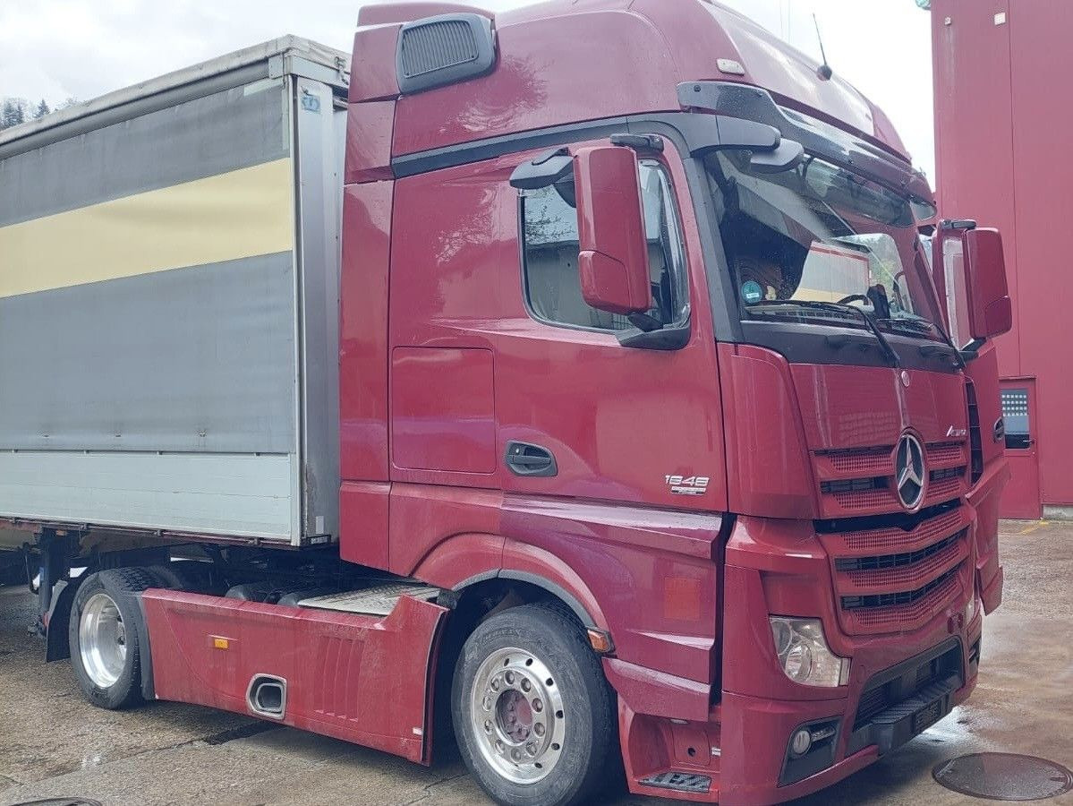 Mercedes-Benz Actros 1848 4x2, E6,Lowliner,verstellbare Sattel - Τράκτορας: φωτογραφία 1 Mercedes-Benz Actros 1848 4x2, E6,Lowliner,verstellbare Sattel - Τράκτορας: φωτογραφία 1