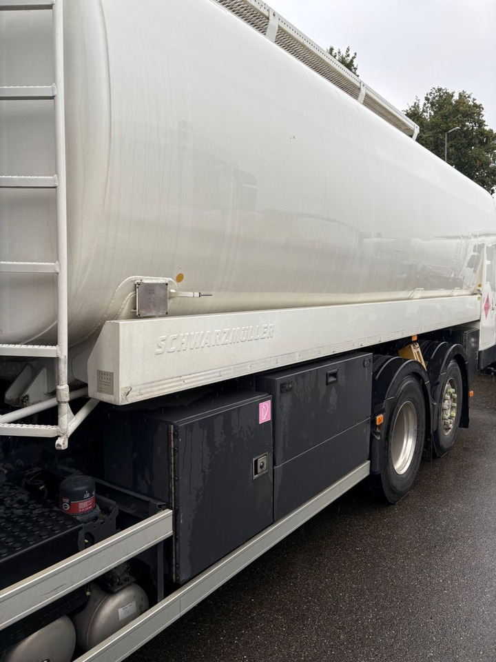 Renault T460 6x2, E6, ADR, Diesel/Benzin, Schwarzmueller - Φορτηγό βυτιοφόρο: φωτογραφία 4 Renault T460 6x2, E6, ADR, Diesel/Benzin, Schwarzmueller - Φορτηγό βυτιοφόρο: φωτογραφία 4