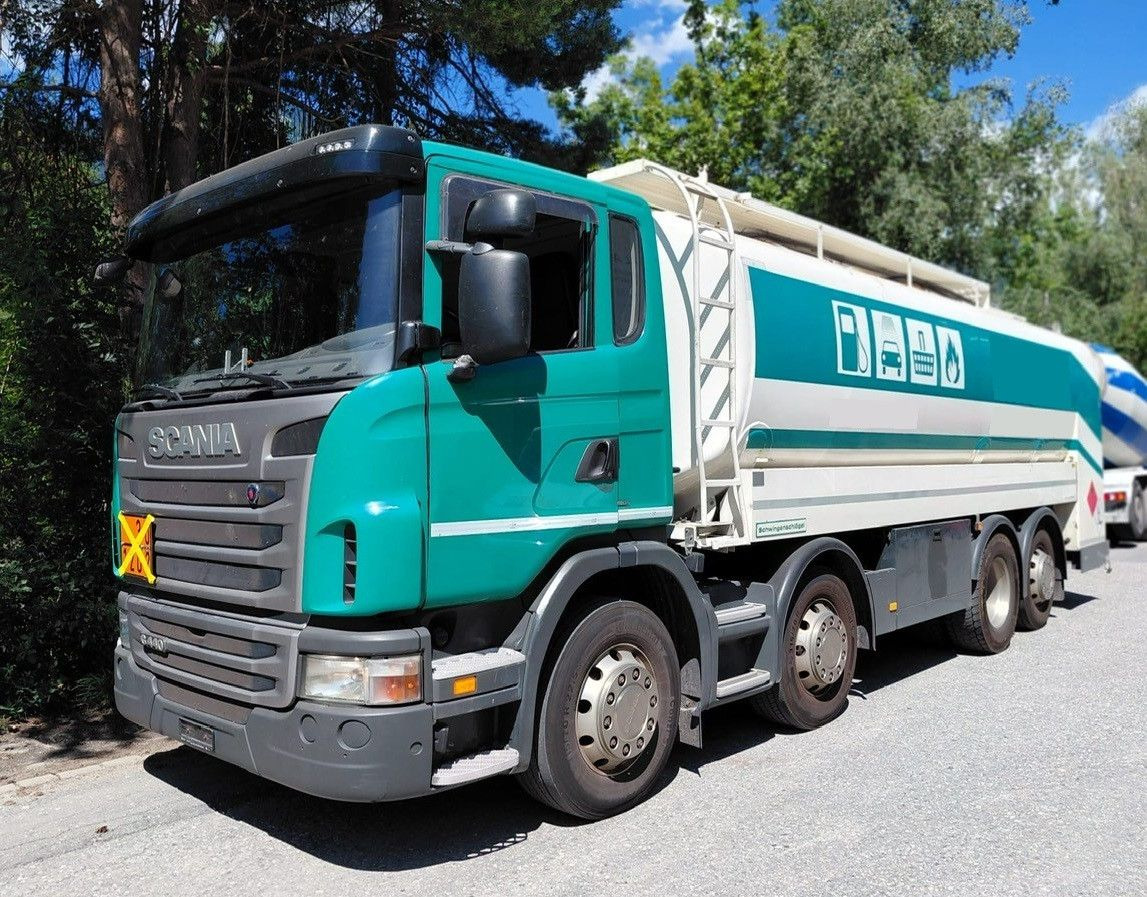 Scania G440 8x2, E5, Schwingenschloegel, 2 Kammern, ADR - Φορτηγό βυτιοφόρο: φωτογραφία 2 Scania G440 8x2, E5, Schwingenschloegel, 2 Kammern, ADR - Φορτηγό βυτιοφόρο: φωτογραφία 2