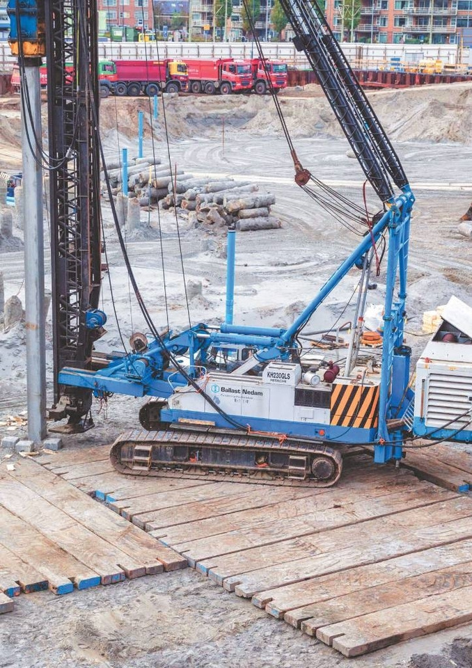 Hitachi KH230-3GLS - Πασσαλοπήκτης: φωτογραφία 2 Hitachi KH230-3GLS - Πασσαλοπήκτης: φωτογραφία 2