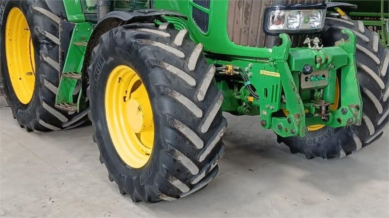 John Deere 7530 - Τρακτέρ: φωτογραφία 3 John Deere 7530 - Τρακτέρ: φωτογραφία 3