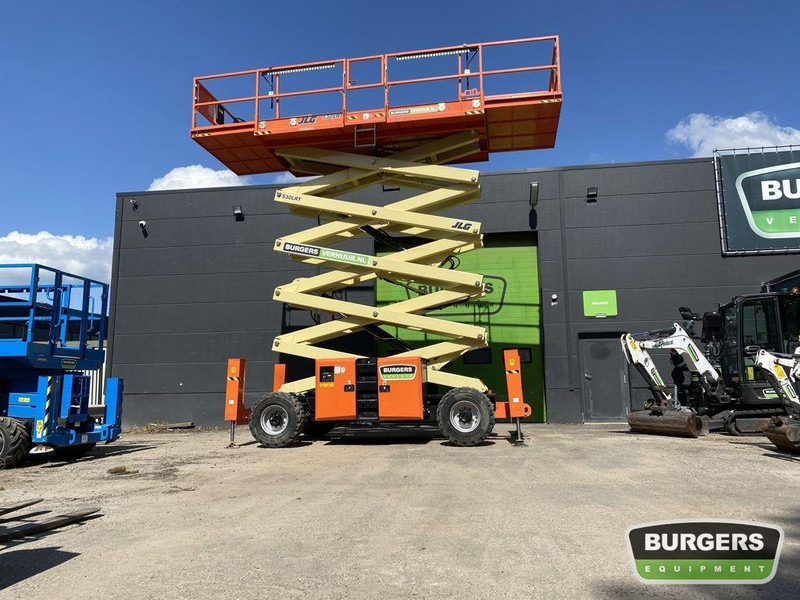 JLG 530LRT - Ψαλιδωτό ανυψωτικό: φωτογραφία 1 JLG 530LRT - Ψαλιδωτό ανυψωτικό: φωτογραφία 1