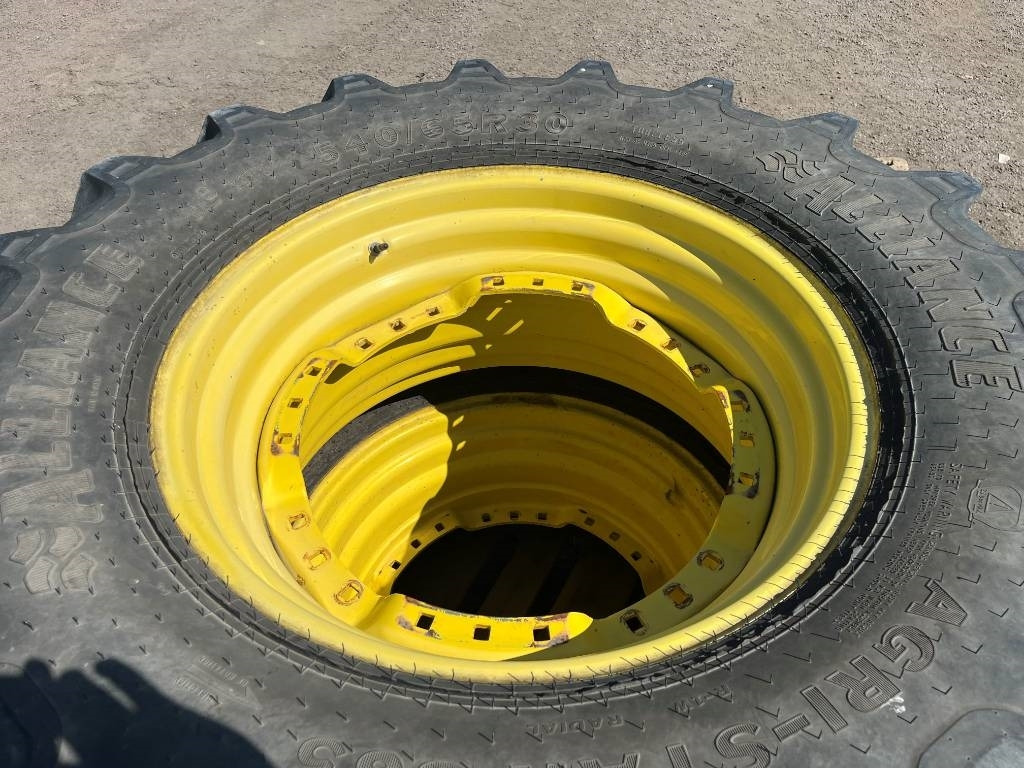Alliance 540/65R30 till John Deere 7920 mfl - Ελαστικό για Γεωργικά μηχανήματα: φωτογραφία 3 Alliance 540/65R30 till John Deere 7920 mfl - Ελαστικό για Γεωργικά μηχανήματα: φωτογραφία 3